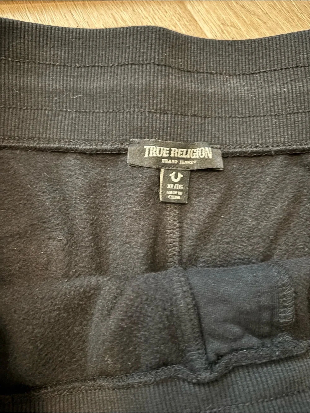 True Religion Shorts Mens Extra Large Black Sweat Fleece Logo Elastic Waist